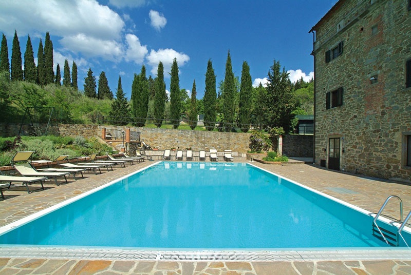 swimming pool cortona